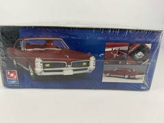 2007 AMT ERTL Red 1967 Pontiac GTO Hardtop 1:25 Skill Level 2 Model Kit Sealed