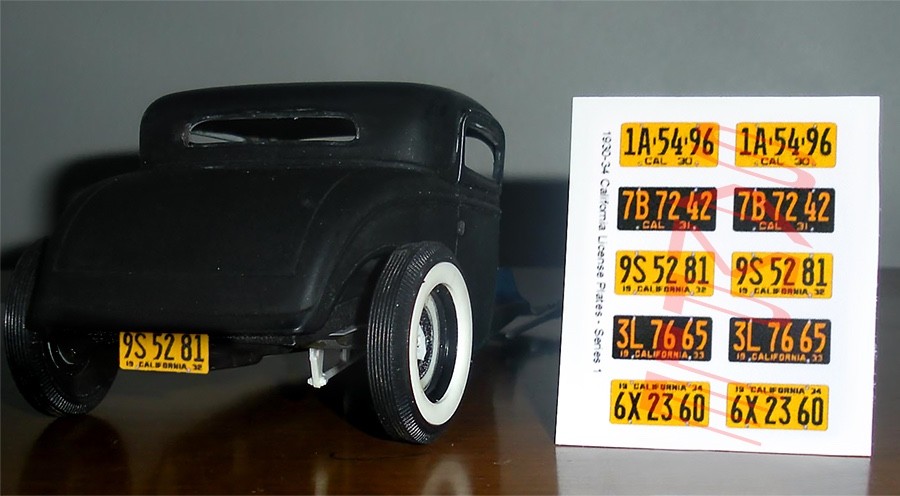 1930 – 1934 CALIFORNIA miniature LICENSE PLATES for 1/25 scale MODEL CARS—READ