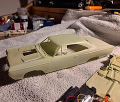 Johan Plastic Car Model Kit Parts 69 Roadrunner 1/25Chassis Engine Clear Trim