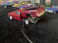 Lindberg Chevy S-10 Lowrider Bed Dancer! 1/22 Model Kit Build n’ Play! Rare!!!