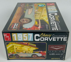 AMT 1957 Chevy Corvette Convertible Model Kit 1:25 Culture Series Sealed 1016/12