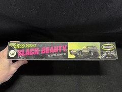 POLAR LIGHTS 1:32 SCALE THE GREEN HORNET ” BLACK BEAUTY ” POL994/12 SEALED