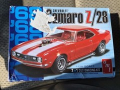 Round 2 LLC 1/25 1968 Camaro Z/28 AMT868 Plastics Car/Truck Open Box Unbuilt