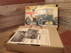 VINTAGE 1960’s Lindberg Bob Tail “T” Auto Model Kit – Large 1/8 Scale 690M:1100