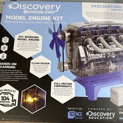 Discovery Mindblown Model Engine Building Kit 4 Cylinder Combustion Open Box NEW
