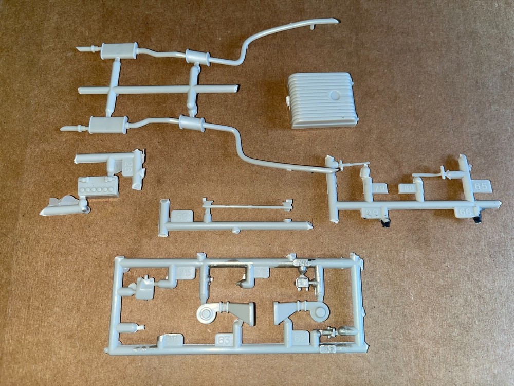 AMT ERTL 1956 Ford Thunderbird Assorted Parts * ONLY * From Kit 31966