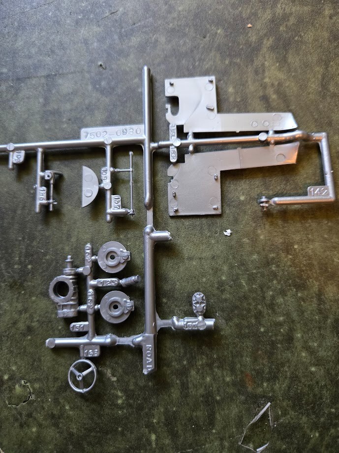 Revell 1/25 Tony Nancy 22 JR H1224:200 Parts Disc brakes Steering wheel Rear end