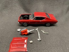 AMT ’69 Chevrolet Chevelle SS 396 Custom Paint 1/25 Detailed Trim Maroon BBC