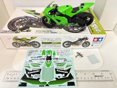 ~ TAMIYA Model 14109 Scale 1/12, Kawasaki NINGA ZX-RR ~ Assembled Built w/ Box ~