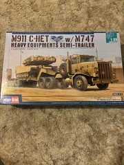 Hobby Boss 1/35 M911 C-HET w/ M747 Heavy Equipment Semi-Trailer Model Kit 85519
