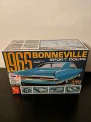 AMT 1965 Pontiac Bonneville Sport Coupe 3’n1 1260 1:25 Plastic Model Kit NEW