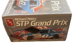 AMT Ertl #43 Richard Petty STP Grand Prix 1/25 Scale Model Kit #6728-SEALED BOX