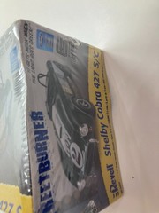 Revell Shelby Cobra 427 S/C 1:24 Car StreetBurner Model Kit 85-2828 NEW Sealed