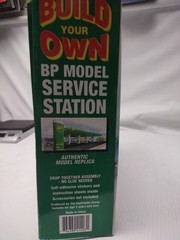 1995 BP Model – Build Your Own Service Station. Gas Pumps, Car Wash, Shops NEW!
