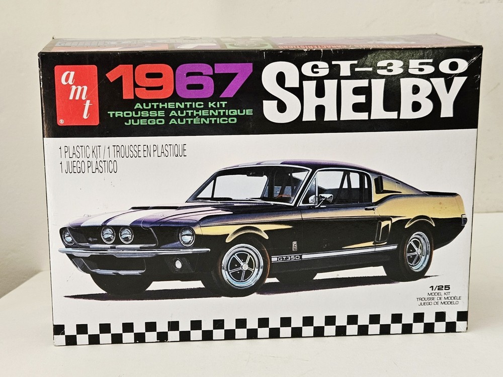 AMT 1:25 1967 Shelby Mustang GT-350 Model Car Kit #AMT834M/12