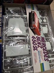 Mercedes Benz 450SL Scale Model