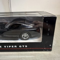 New In Box AMT/ERTL 199 Dodge Viper GTS 1:24 Scale Model Car