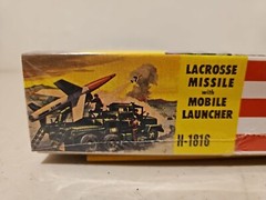 Revell Authentic Kit #H-1816 Lacrosse Missle With Mobile Launcher Model Kit NISB