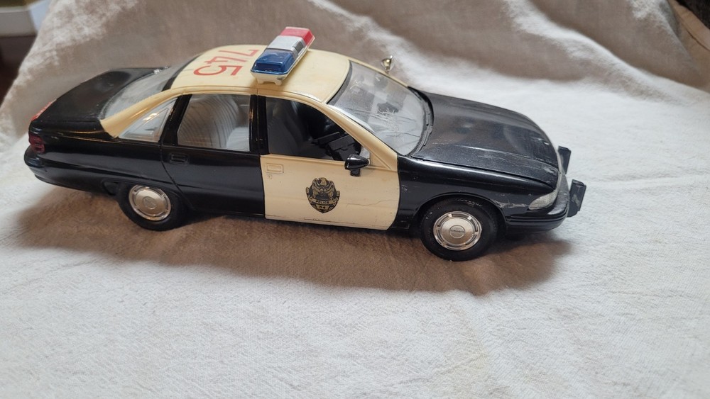 Revell SnapTite 1991-93 Chevy Caprice Police Car 1:25 Neat Built Up Weathered!