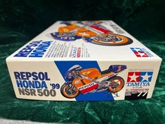 Tamiya 1/12 Honda Repsol NSR500 ’99 – 2 (14077) Brand new