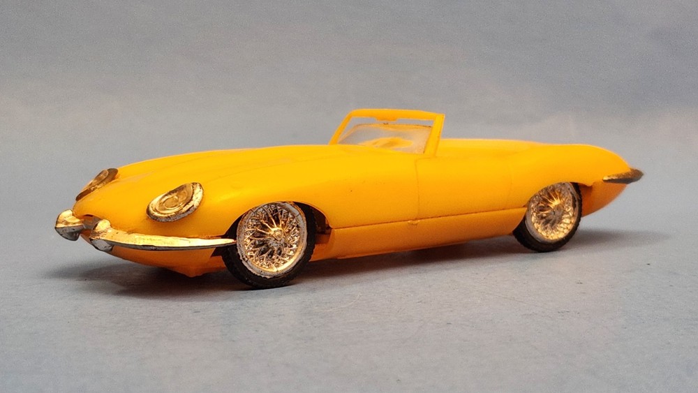 ZEE. Jaguar XKE Conv. All Plastic. 2 Screw Base. FRICTION MOTOR, Works 1/43