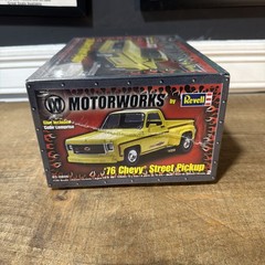 Revell ’76 Chevy Street Pickup 1:25 Model Kit 85-0806 Motorworks Factory Sealed