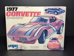 New MPC Rainbow Vette Corvette Model Kit #1-7830 1/20 Scale