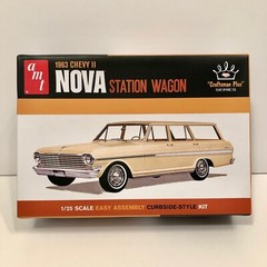AMT 1:25 1963 Chevy II Nova Station Wagon Model Car Kit #1202/12