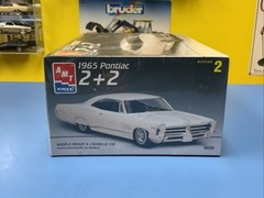 VINTAGE AMT ERTL 1965 Pontiac 2+2 #6629 NEW