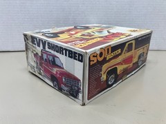 LOT OF 3 ORIGINAL MPC 1/25 SCALE 1980’S CHEVY 4 X 4 PICKUP MODEL KITS 3 TRUCKS