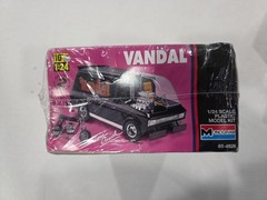 2012 Monogram Tom Daniel VANDAL 1/24 MODEL #85-4926-New Sealed w/ Box Damage