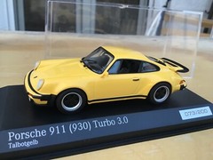 1/43 MINICHAMPS PORSCHE 911 turbo (930) yellow CA04316031 200 pcsmint,++ !