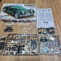 TAMIYA 1/24 scale MORGAN 4/4 plastic model kit from Japan.