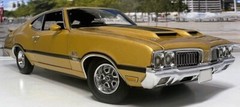 Oldsmobile 442 OLDS Built Muscle Race Classic Car Model Hot Rod Carousel GO1 24