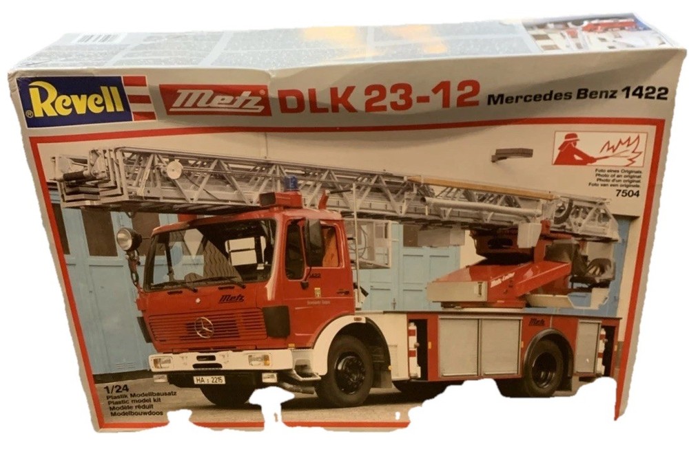 Revell DLK 23-12 Mercedes Benz Kit # 07504 Vintage Model Kit