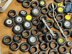VINTAGE JUNKYARD LOT MODEL CAR TIRES WHEELS RAT ROD CAR PARTS PROJECT REPAIR
