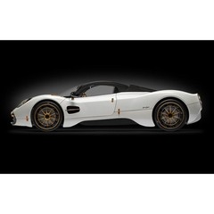 Pocher #HK123F 1/8 Pagani Utopia Coupe-Bianco Perla