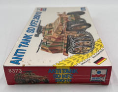 ESCI ERTL 8373 Sd.Kfz. 250/10 German Anti-Tank Vehicle WWII 1:72 Scale Model Kit