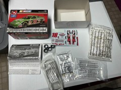 2003 AMT Ertl Bobby Labonte #18 NASCAR 1:25 Model Kit, New in Box