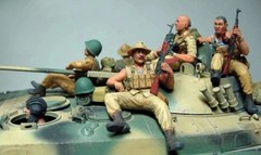 1/35 Scale Die-Cast Resin Model Kit Soviet Army Tank Crew in Afghanistan 7 Fi…