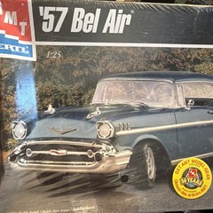 AMT 1:25 Car Kit 1957 🔔 Bell Air 💙 Classic Hard Top Model Factory Sealed XL