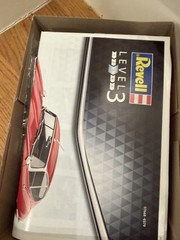 REVELL 85-4509 JAGUAR XK-E MODEL KIT-NIB-1:24 SCALE