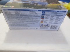 Revell Plastic Model Kit Ford Bronco 1:25 Scale Factory Sealed Kit #85-4320