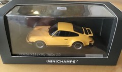 1/43 MINICHAMPS PORSCHE 911 turbo (930) yellow CA04316031 200 pcsmint,++ !