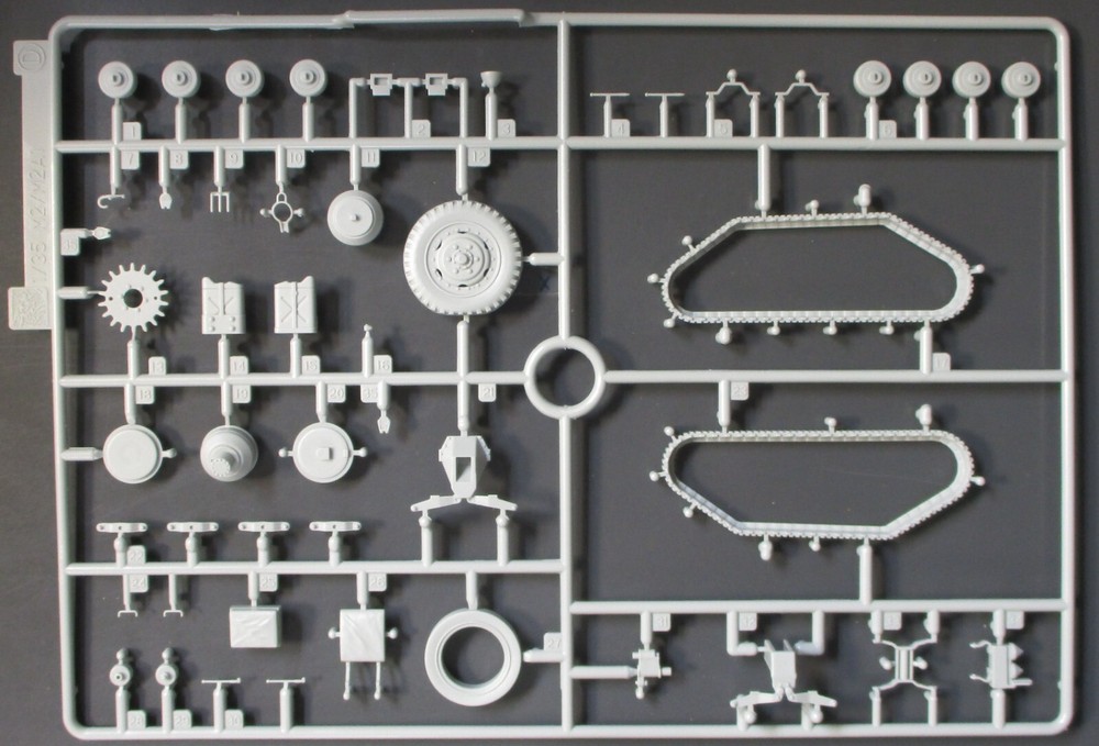 Dragon 1/35 Scale M3A1 Half Track – Parts Tree D from Kit No. 6332