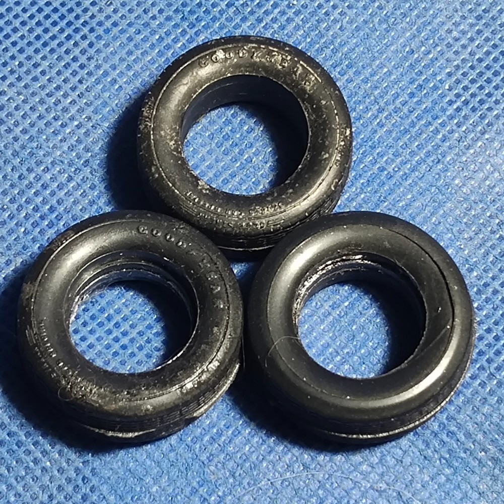 🌟 Goodyear Bluestreak Tires 1:24 or 1:25 Scale 1000s Model Car Parts 4 Sale