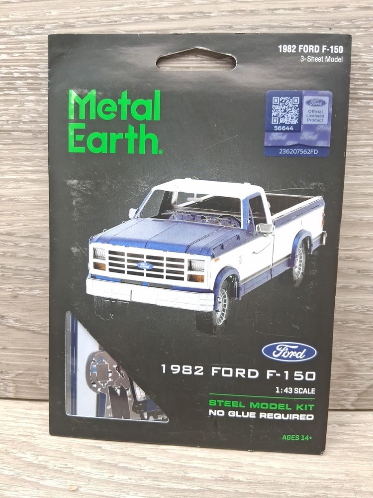 Metal Earth 1982 FORD F-150 Truck 3D Laser Cut Steel Model Kit 1:43