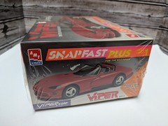 AMT Dodge Viper RT/10 Plastic Car Model Kit Sealed Snap Fast