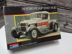 Monogram ’29 Ford Pickup Hot Rod Street Rod Plastic Model Kit Sealed