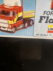HO Lindberg Ford CL-9000 Tractor Cab Truck W/Flatbed Trailer Kit NEW SEALED 1982